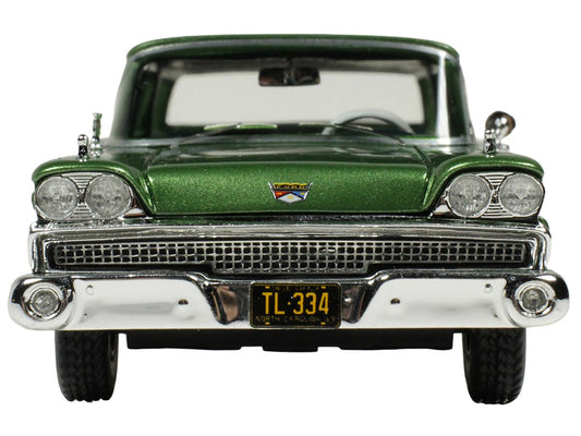 1959 Ford Country Squire Sherwood Green Metallic with Woodgrain Sides and Green Interior Limited Edition to 200 pieces Worldwide 1/43 Model Car by Goldvarg Collection-2