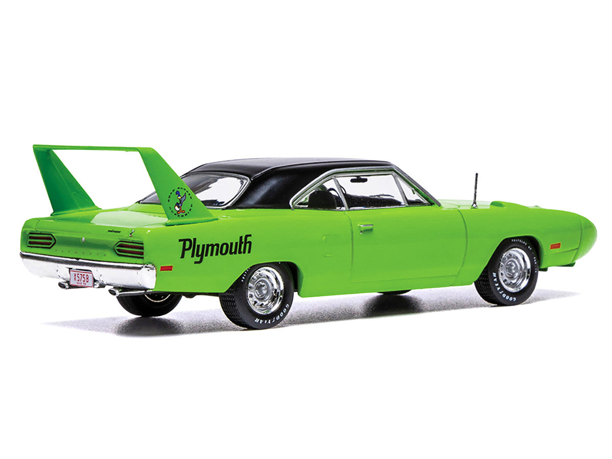 1970 Plymouth Road Runner Superbird Green with Black Vinyl Top 1/43 Diecast Model by IXO Models-2