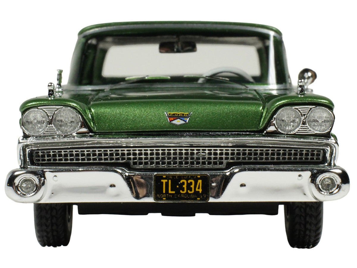 1959 Ford Country Squire Sherwood Green Metallic with Woodgrain Sides and Green Interior Limited Edition to 200 pieces Worldwide 1/43 Model Car by Goldvarg Collection-2