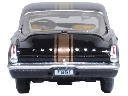 1965 Plymouth Barracuda Black with Gold Stripes 1/87 (HO) Scale Diecast Model Car by Oxford Diecast-3