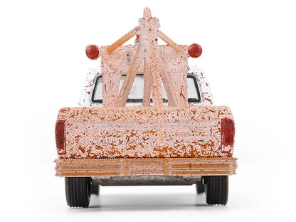 1973 Ford F-100 Tow Truck White (Weathered) "Blue Collar Collection" Series 14 1/64 Diecast Model Car by Greenlight-2