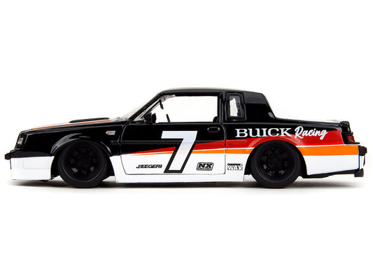 1987 Buick Grand National #7 ’Buick Racing’ Black and White with Stripes ’Bigtime Muscle’ Series 1/24 Diecast Model Car