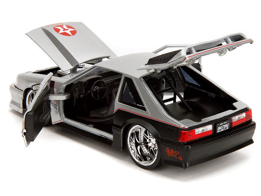 1989 Ford Mustang GT "Texaco" Silver Metallic and Matt Black "Bigtime Muscle" Series 1/24 Diecast Model Car by Jada-2