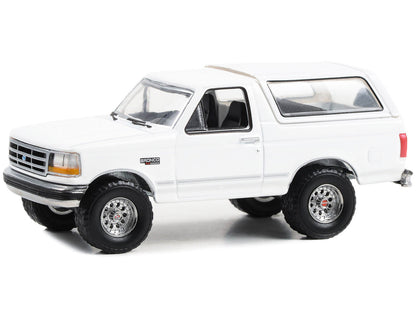 1993 Ford Bronco XLT Oxford White "Hobby Exclusive" Series 1/64 Diecast Model Car by Greenlight-0