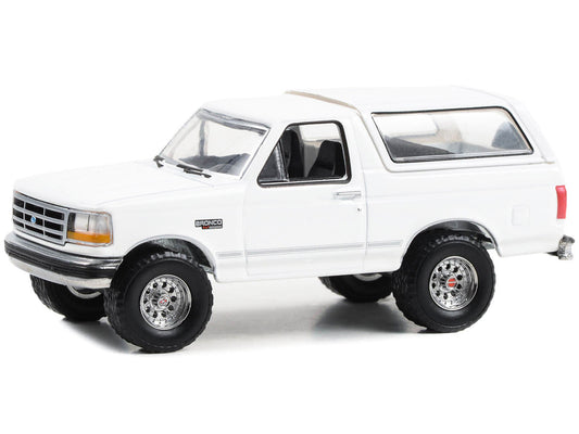 1993 Ford Bronco XLT Oxford White "Hobby Exclusive" Series 1/64 Diecast Model Car by Greenlight-0