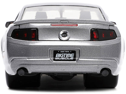 2010 Ford Mustang GT Gray Metallic with Flames "Ford Motor Company" "Bigtime Muscle" Series 1/24 Diecast Model Car by Jada-4