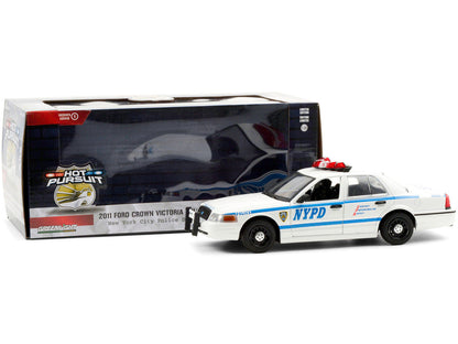 2011 Ford Crown Victoria Police Interceptor "New York City Police Department" (NYPD) White "Hot Pursuit" Series 1/24 Diecast Model Car by Greenlight-2