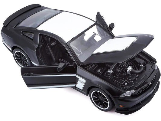 2012 Ford Mustang Boss 302 Matt Black and White 1/24 Diecast Model Car by Maisto-3