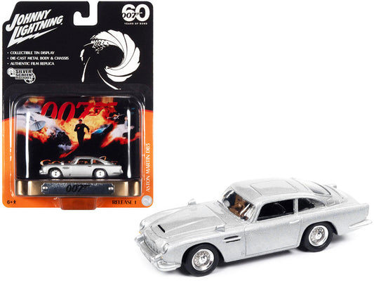 Aston Martin DB5 RHD (Right Hand Drive) Silver Metallic 007 (James Bond) ’Golden Eye’ (1995) Movie with Collectible Tin