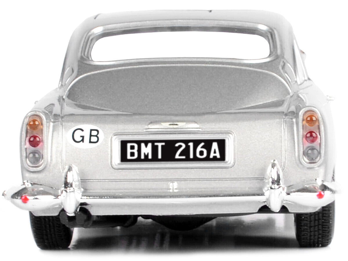 Aston Martin DB5 RHD (Right Hand Drive) Silver Metallic James Bond 007 "Goldfinger" (1964) Movie "James Bond Collection" Series 1/24 Diecast Model Car by Motormax-3