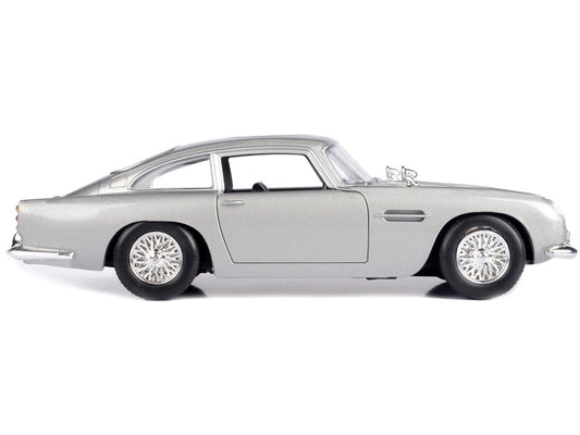 Aston Martin DB5 RHD (Right Hand Drive) Silver Metallic James Bond 007 ’Goldfinger’ (1964) Movie ’James Bond