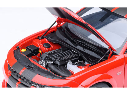 Dodge Charger Scat Pack Widebody Torred with Carbon Stripes 1/18 Model Car by Autoart-2
