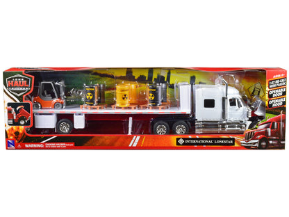 International Lonestar Flatbed Truck White with 6 Toxic Barrels 3 Pallets and Forklift "Long Haul Trucker" Series 1/32 Diecast Model by New Ray-2