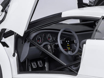Lamborghini Diablo GTR Impact White 1/18 Model Car by Autoart-2
