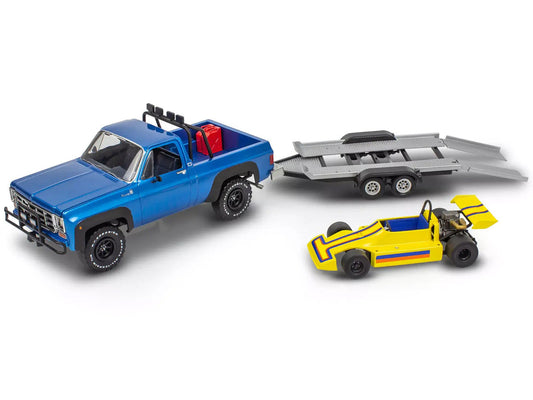 Level 3 Model Kit 1978 Chevrolet Off-Road 4x4 Pickup Truck and ’Malibu Grand Prix’ Virage with Trailer ’Fantasy