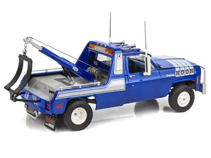 Level 4 Model Kit 1979 GMC Wrecker Tow Truck "Captain Hook" 1/25 Scale Model by Revell-2