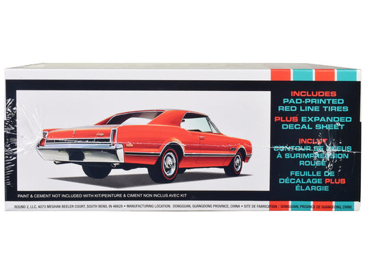 Skill 2 Model Kit 1966 Oldsmobile 442 W-30 Hardtop 1/25 Scale Model by AMT-1