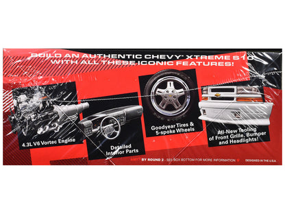 Skill 2 Model Kit 1999 Chevrolet S-10 Xtreme Pickup Truck 1/25 Scale Model by AMT-1