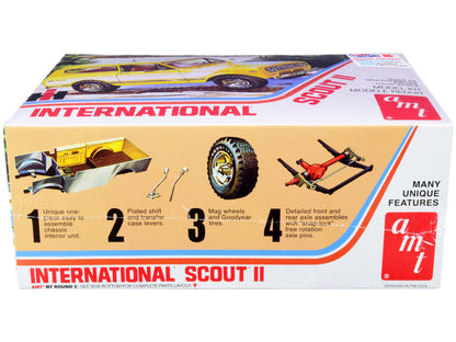 Skill 2 Model Kit IH International Harvester Scout II 1/25 Scale Model by AMT-1