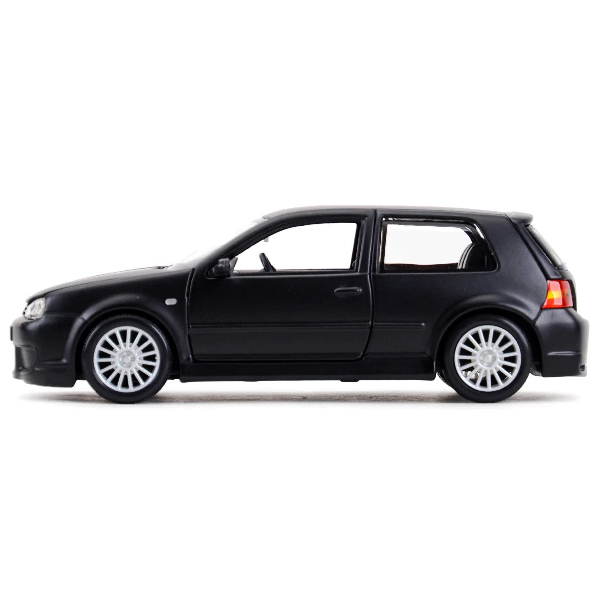 Volkswagen Golf R32 Matt Black "Special Edition" Series 1/24 Diecast Model Car by Maisto-2
