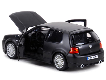 Volkswagen Golf R32 Matt Black "Special Edition" Series 1/24 Diecast Model Car by Maisto-3