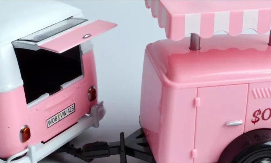 Volkswagen T1 Delivery Van with Ice-Cream Trailer Pink and White "Ice-Cream Shop" 1/24 Diecast Model Car by Motormax-1
